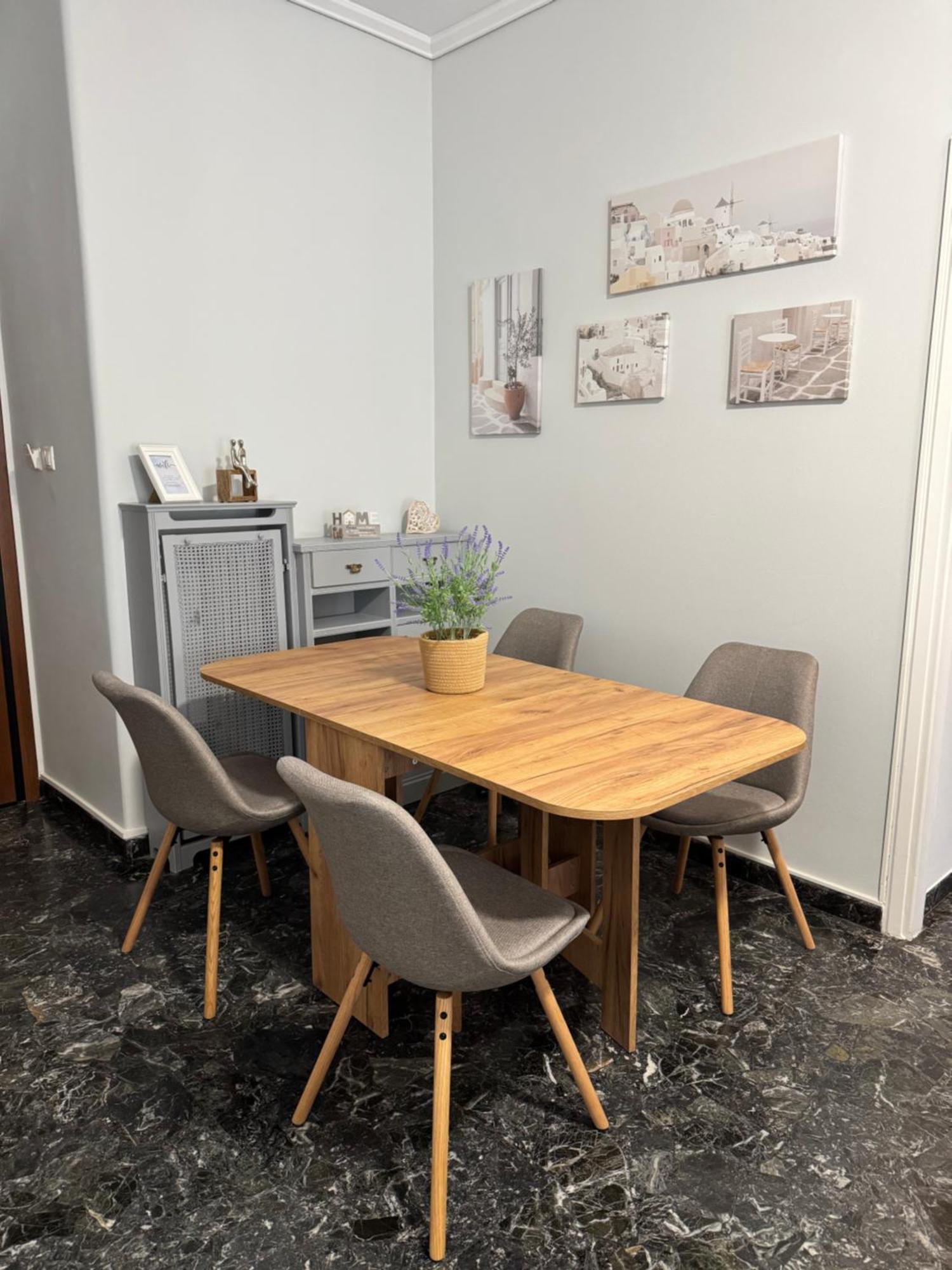 Ferienwohnung Living Near Acropolis By Sylvia Staikou 2Nd & 3D Floor Athen Exterior foto
